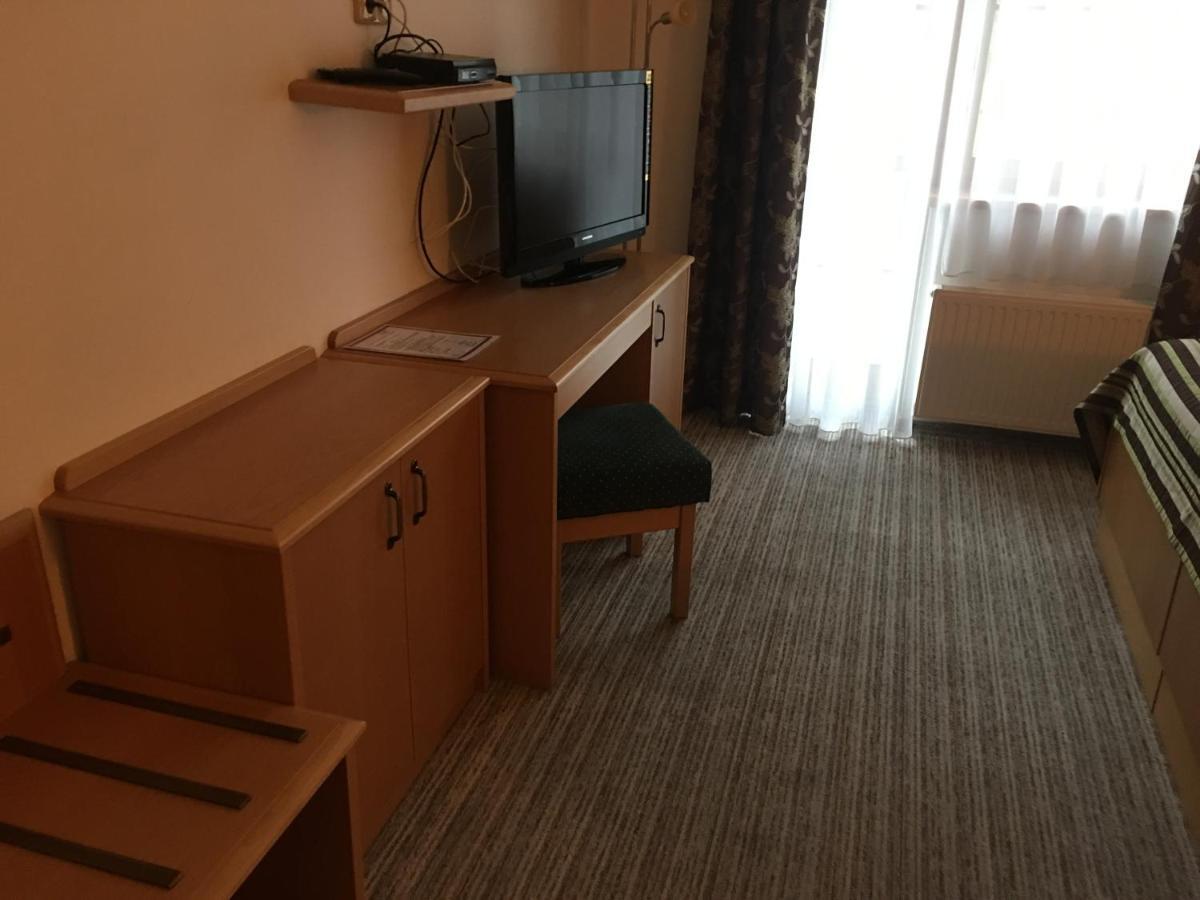 Forrest Hotel Chomutov Exterior foto